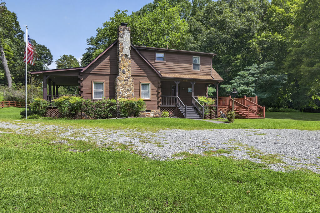 901 Bear Creek — photo