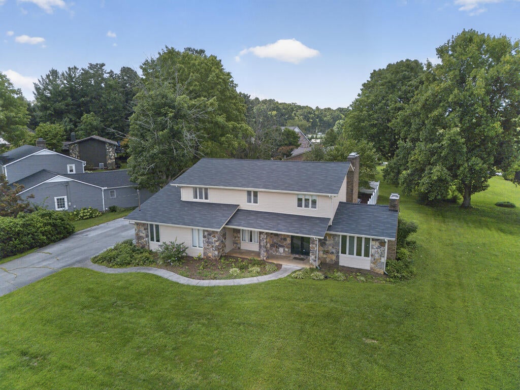102 Sandpiper Circle — photo