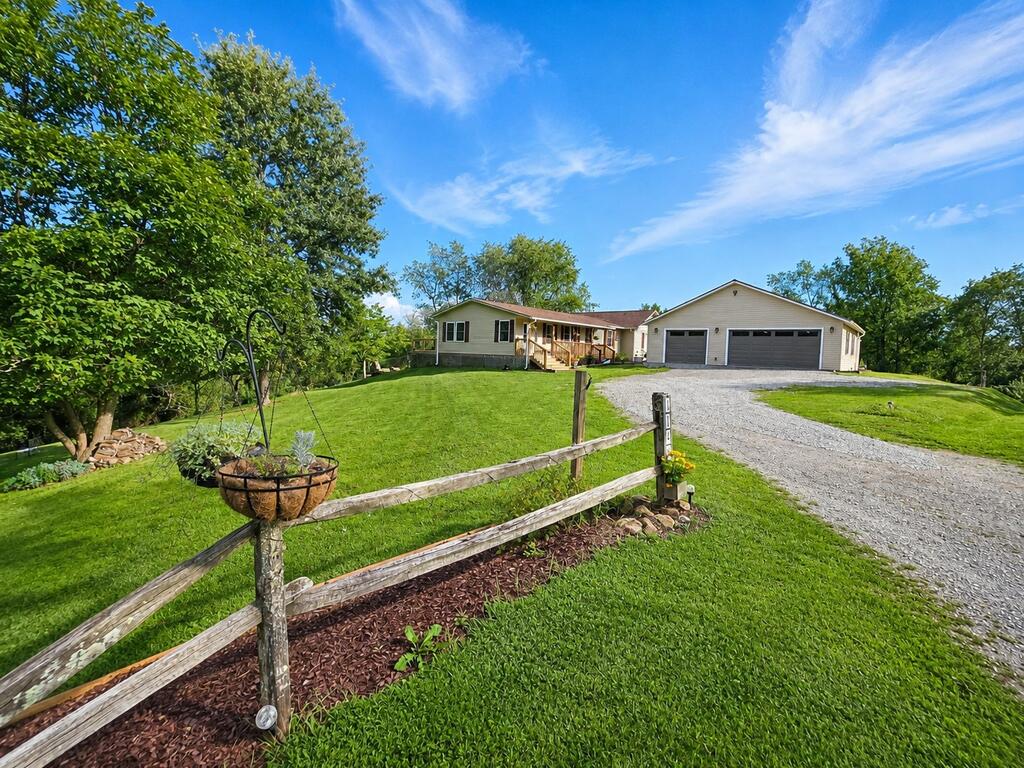 1149 Churchview Ln — photo