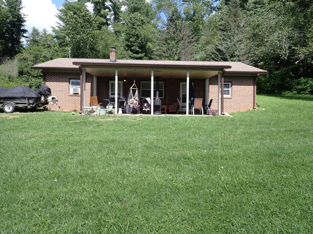 482 Troutland Road — photo