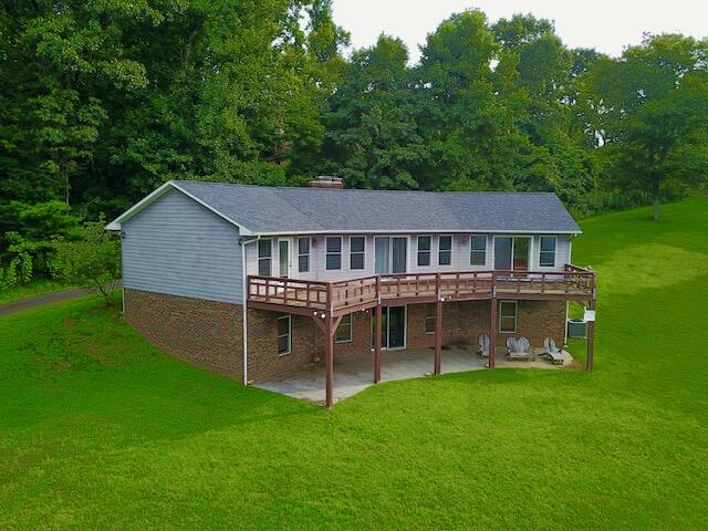 702 Apple Hill Ln — photo