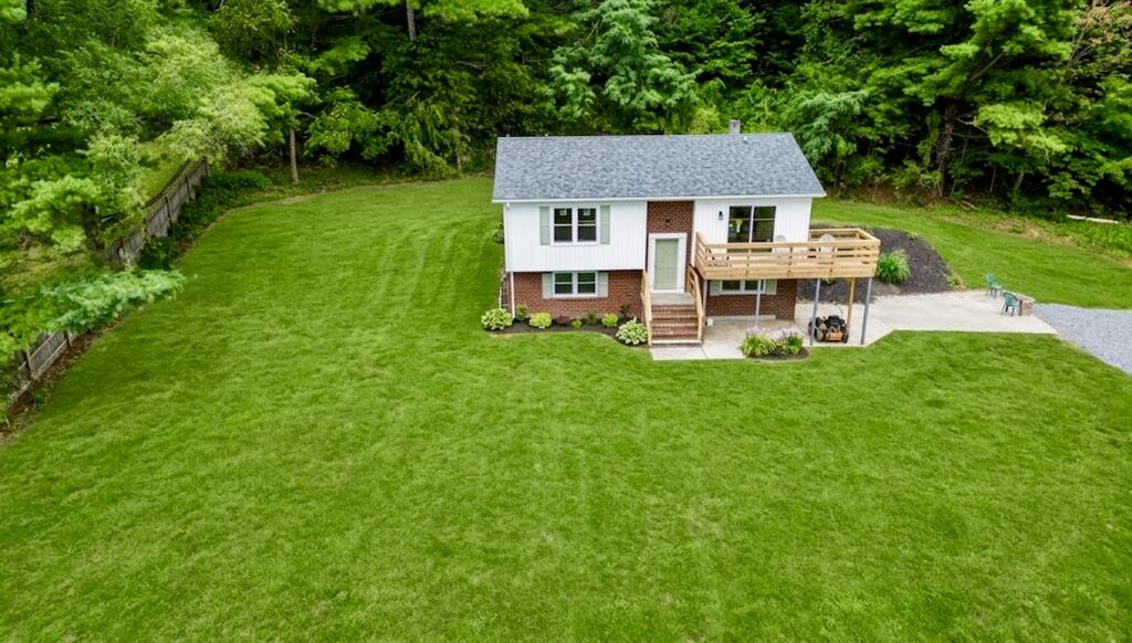 554 Whispering Pines Rd. — photo