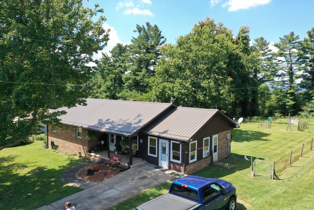 6627 Glade Valley Rd — photo