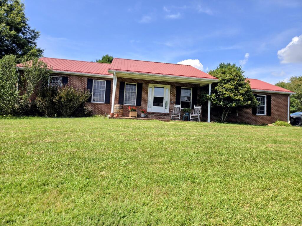 320 Whippoorwill Rd. — photo