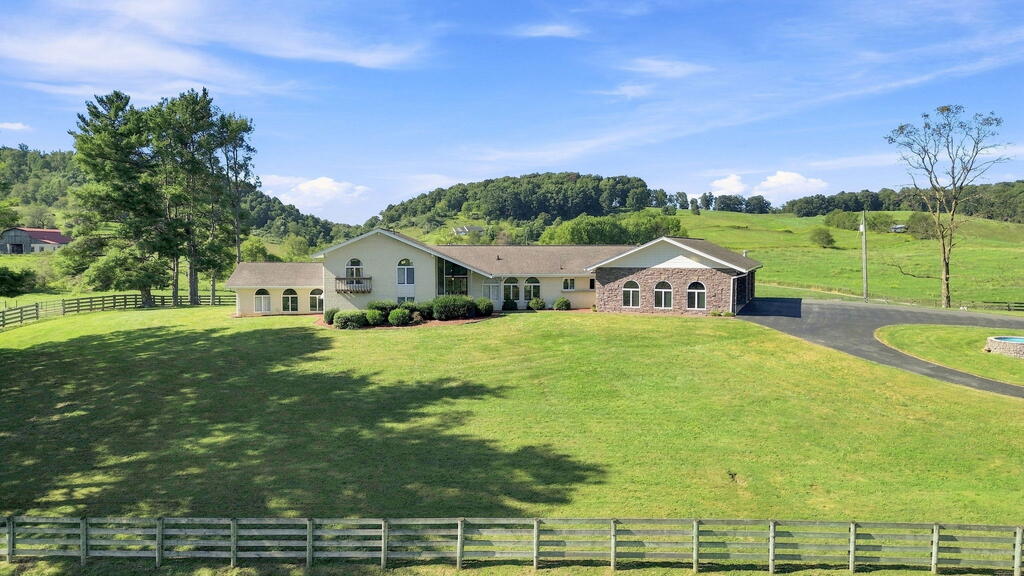 29353 Rivermont Dr. — photo