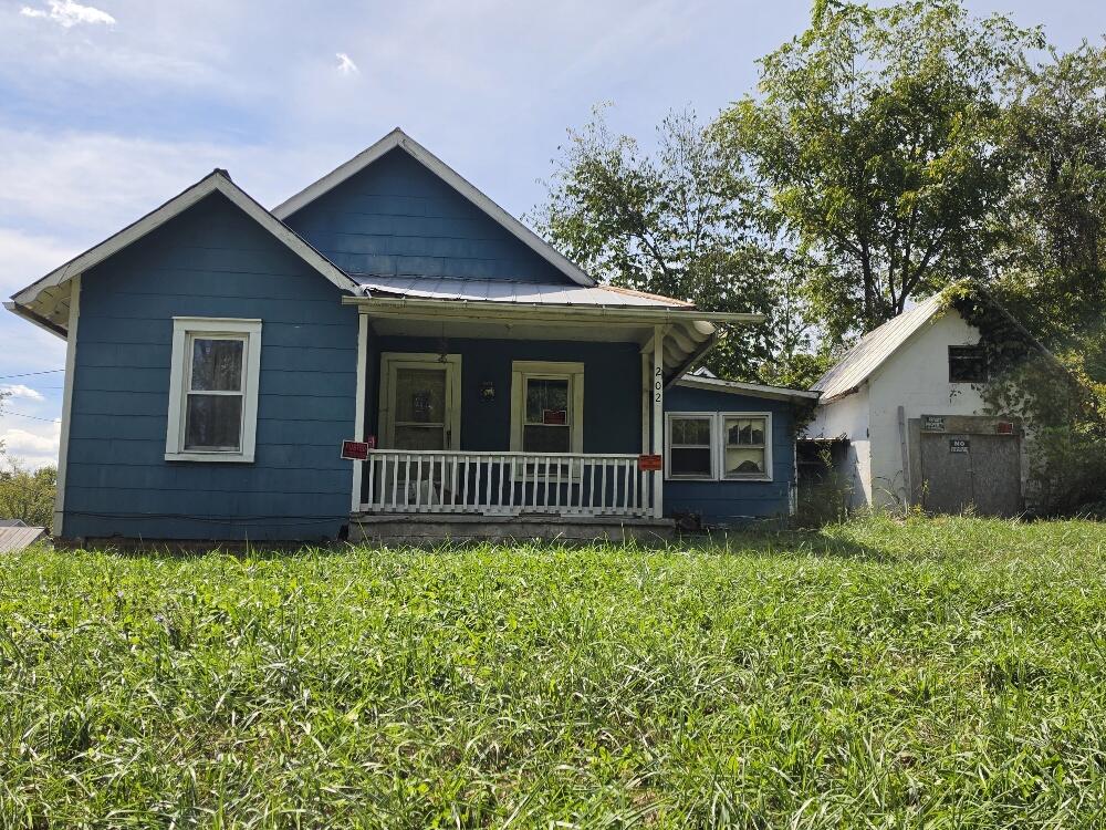 202 Trimble Dr. — photo