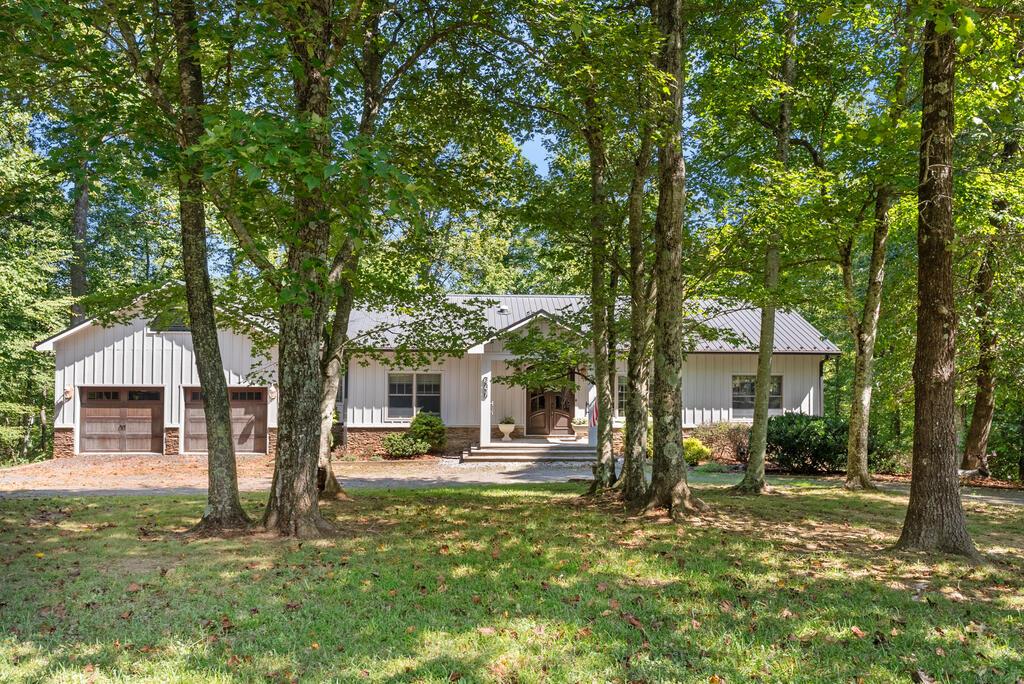 647 Thunderhill Rd — photo