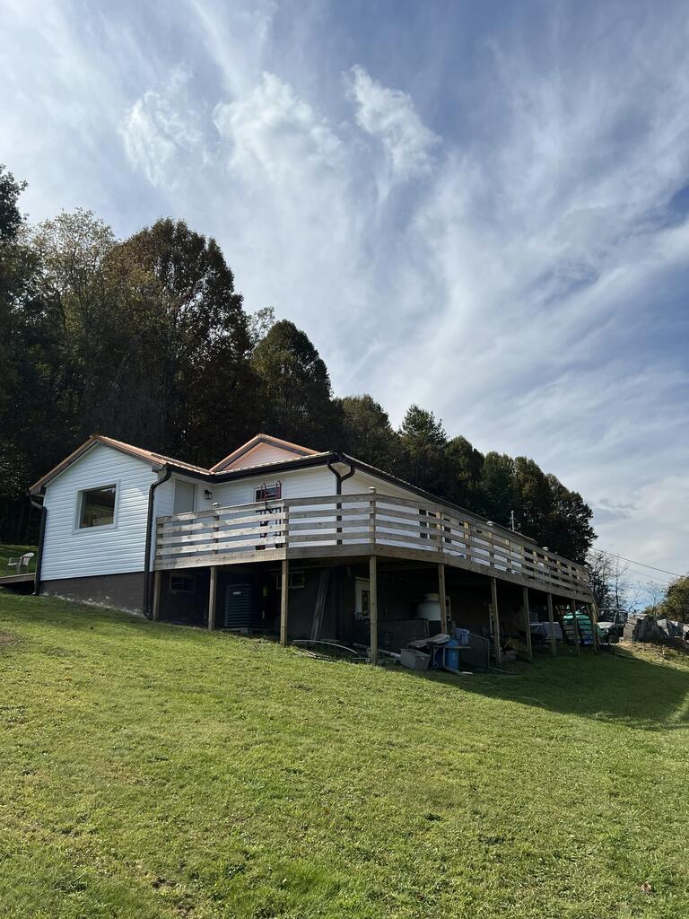 207 Barbour Street — photo