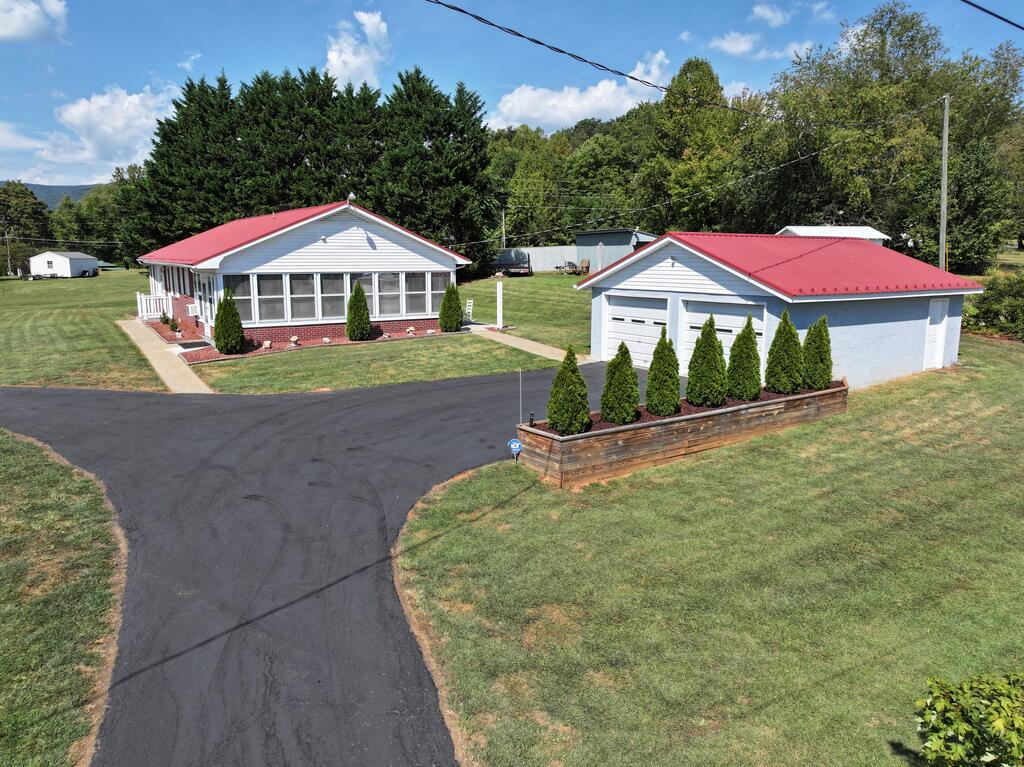 62 Connect Rd — photo