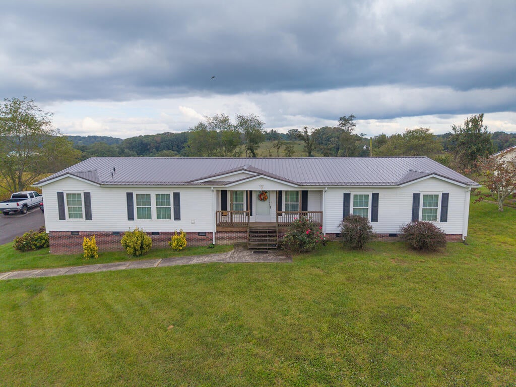 768 Ivanhoe Rd, Max Meadows, VA 24360 — photo 3