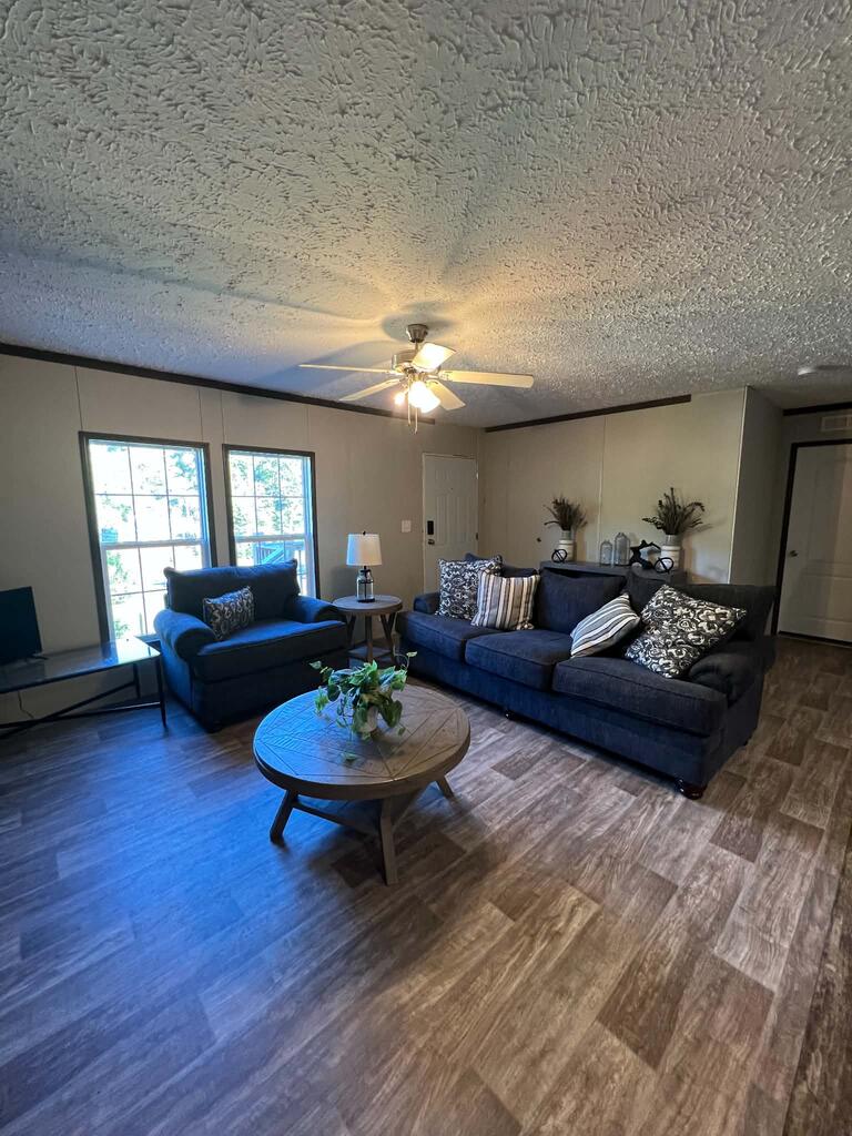 8464 Reedy Creek Rd, Bristol, VA 24202 — photo 3