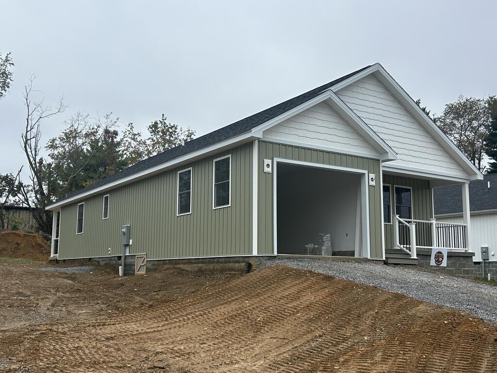 145 Country Lane — photo