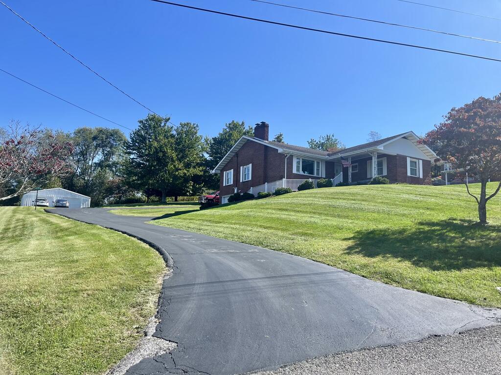 237 Woodland Drive — photo