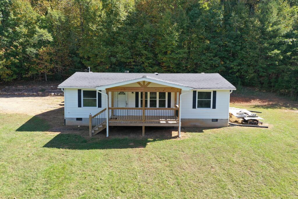 1446 Marthas Knob Rd — photo
