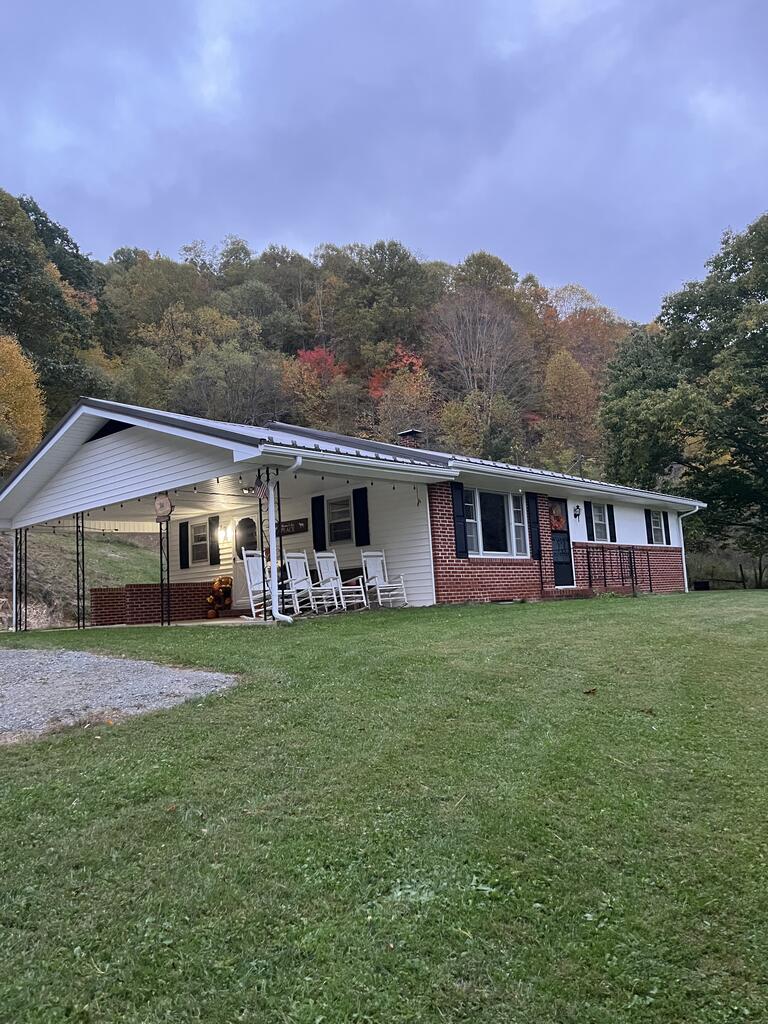 94 Rugby Rd, Mouth of Wilson, VA 24363 — photo 2