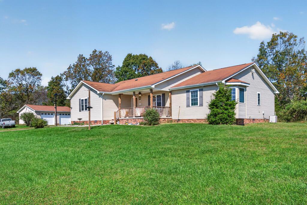 365 Oak Hill Lane — photo