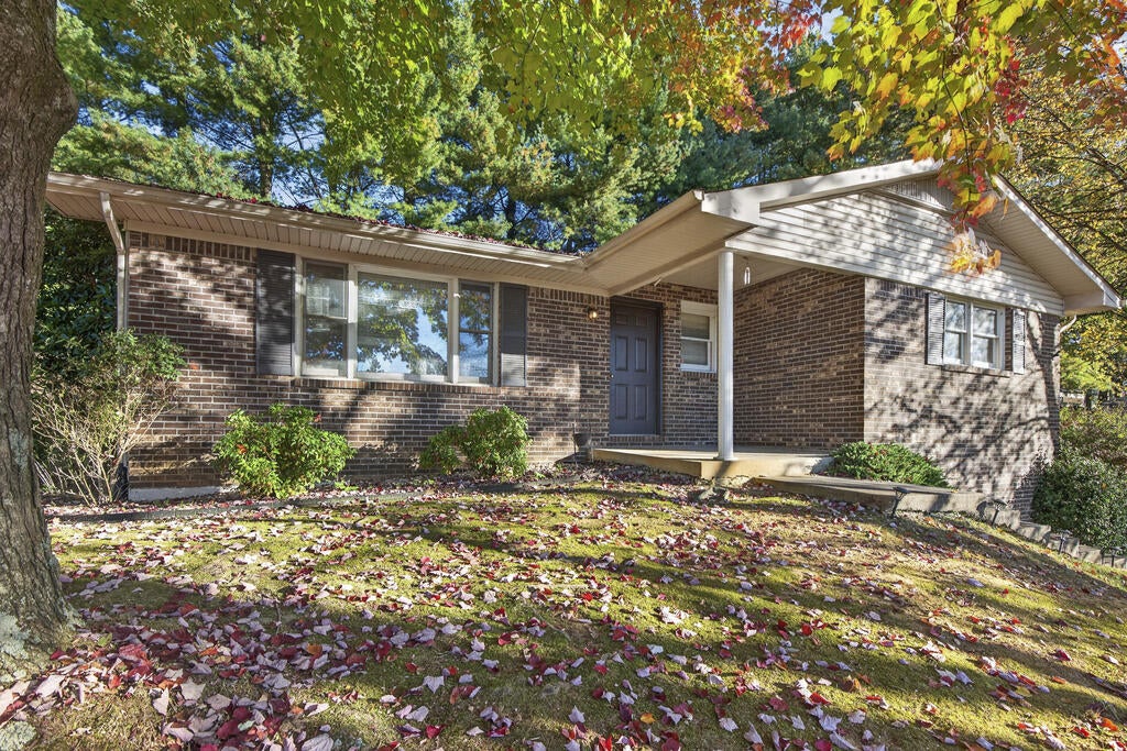 309 Timber Oak Drive — photo