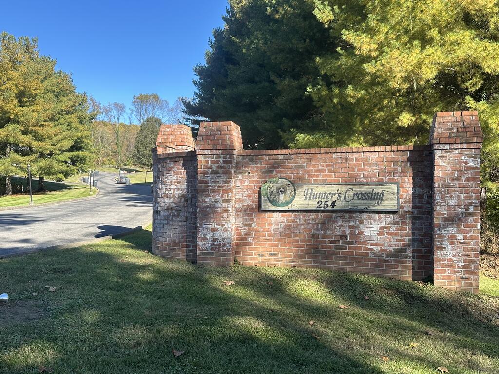 254 Booher Rd, Bristol, TN 37620 — photo 2