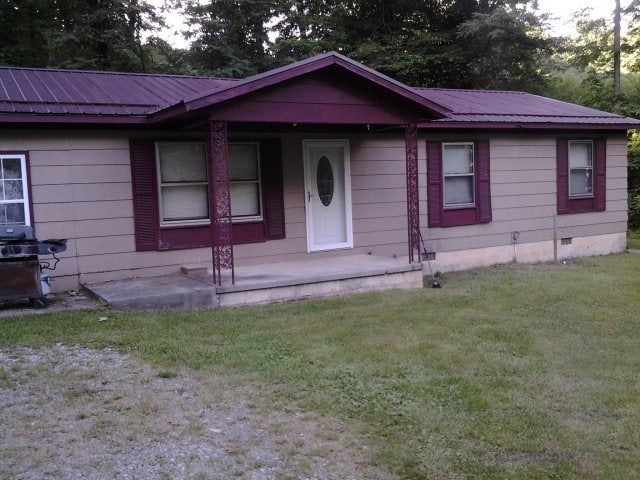 2860 Red Root Ridge, Raven, VA 24639