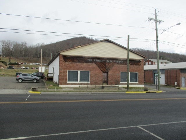139 E Main — photo