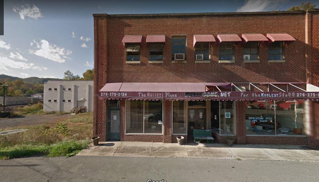 213 E Front St. — photo