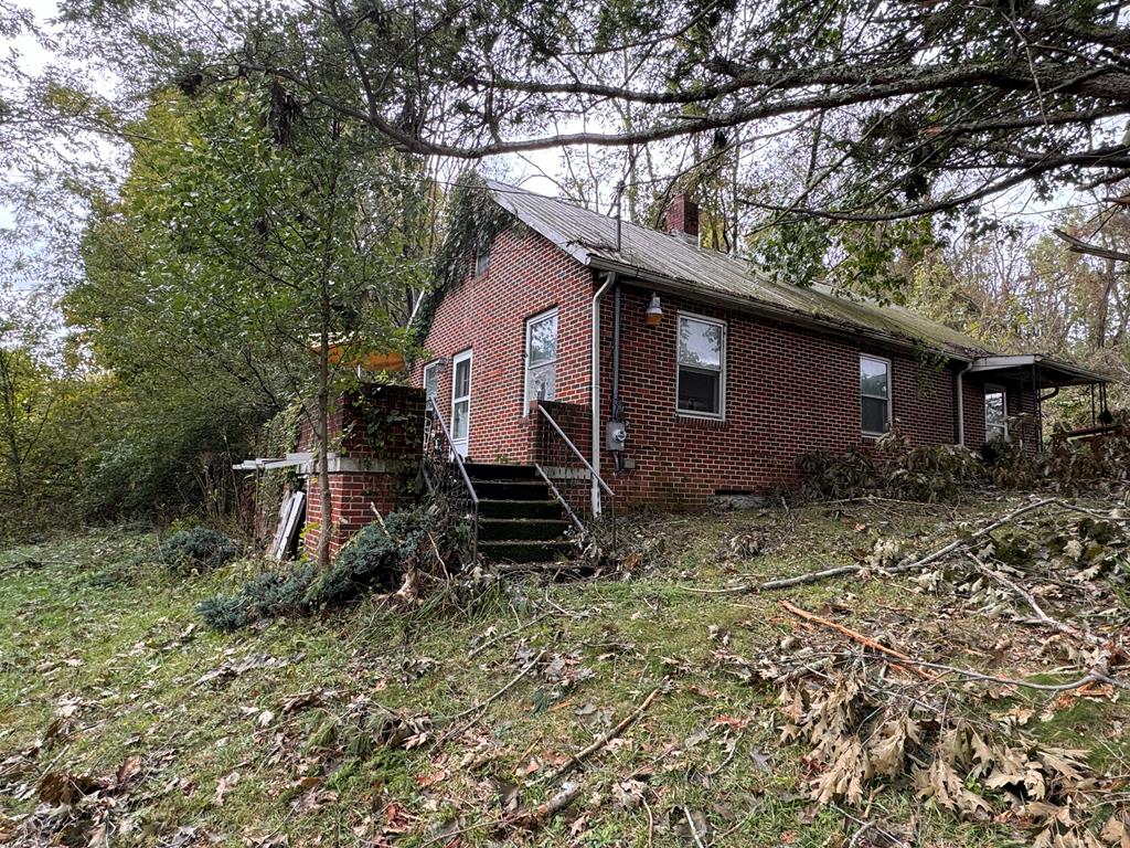 799 Dogwood Rd — photo