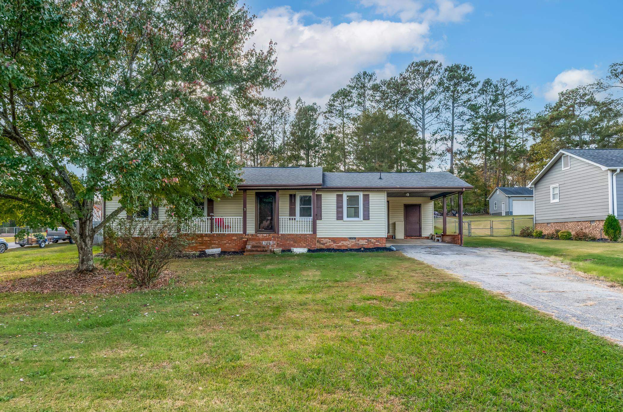 212 Whispering Pines Dr — photo