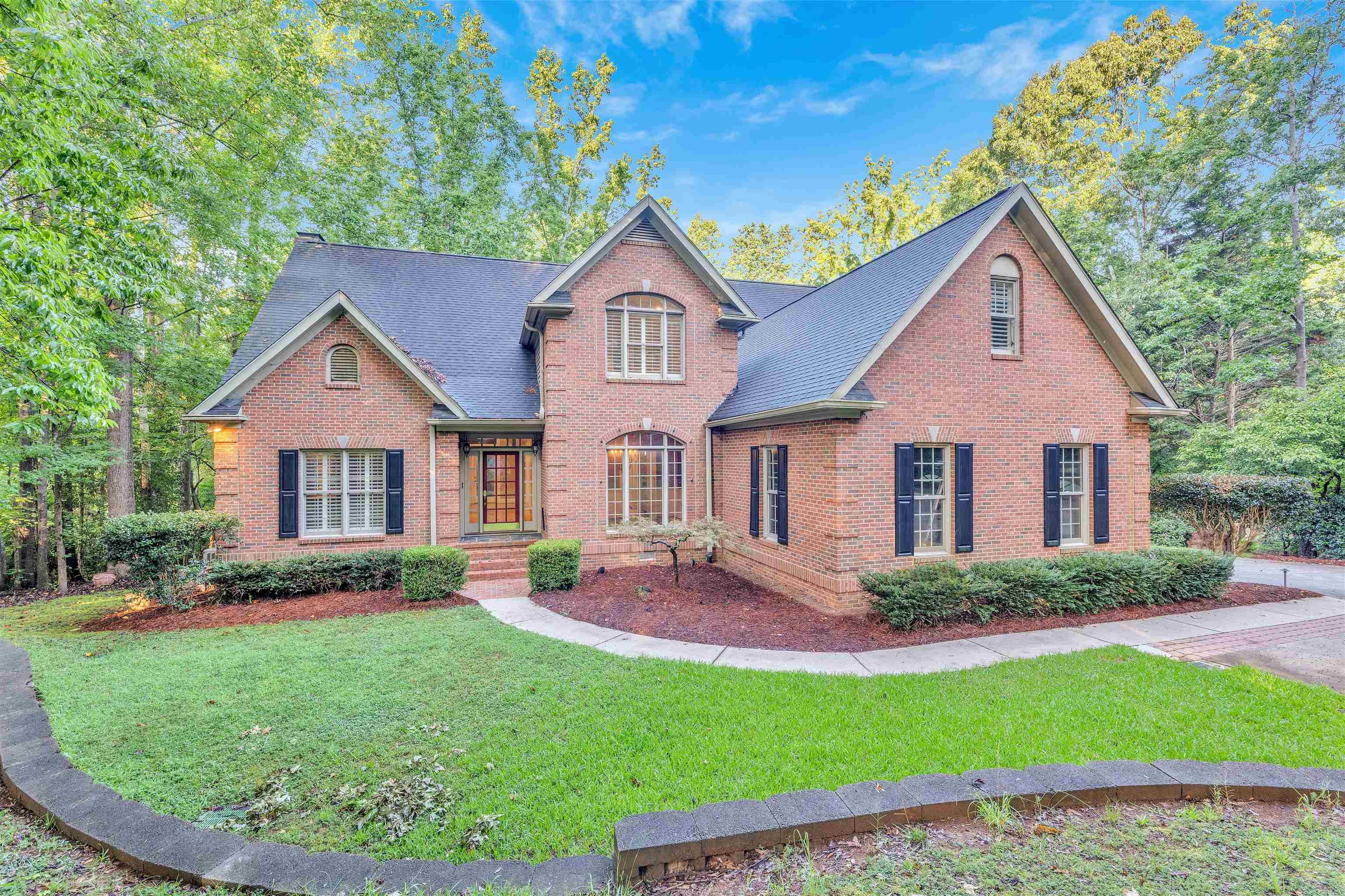 388 Pinehurst Drive — photo