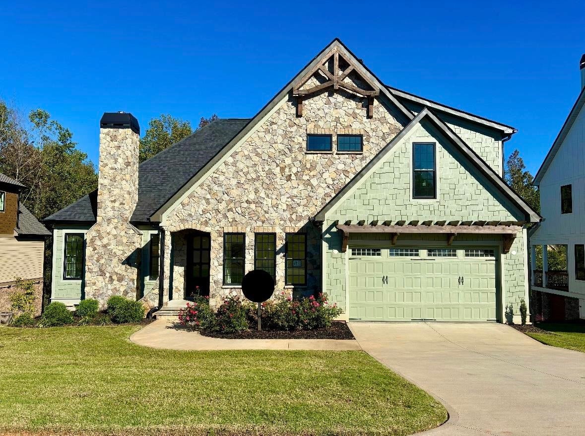 1015 Tudor Cottage Trail — photo