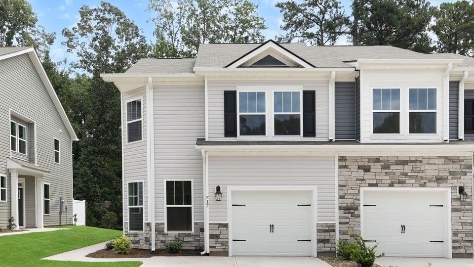 717 Lesbury Lane — photo