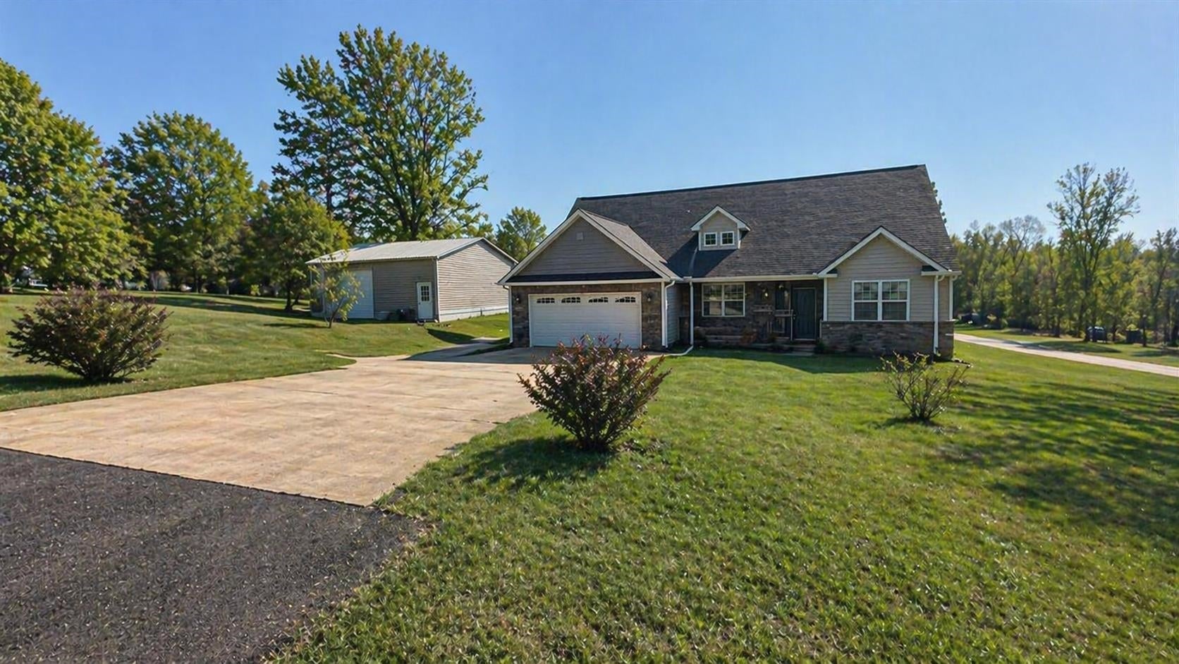 1525 Ballenger Road — photo