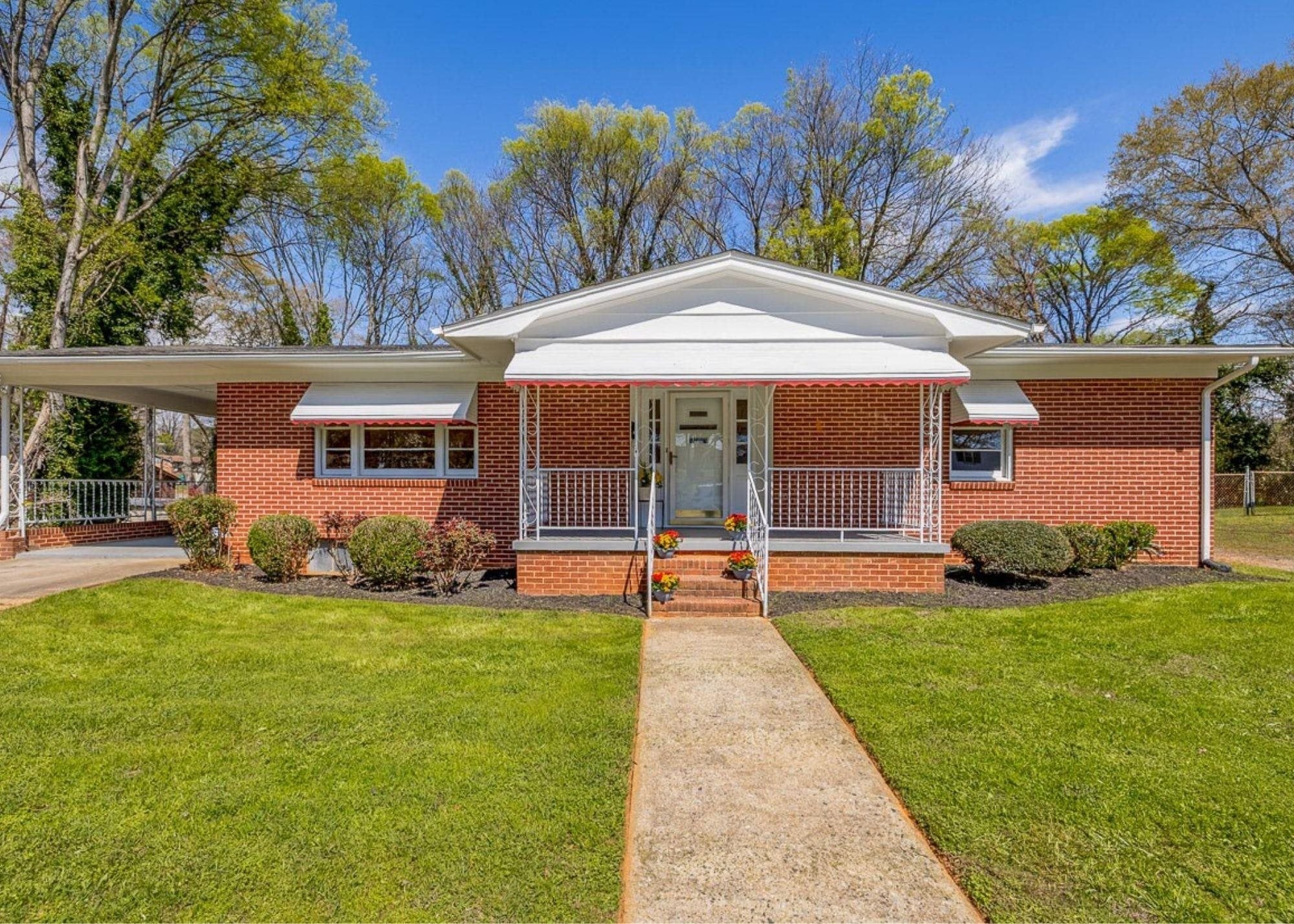 522 W Robinson Street — photo