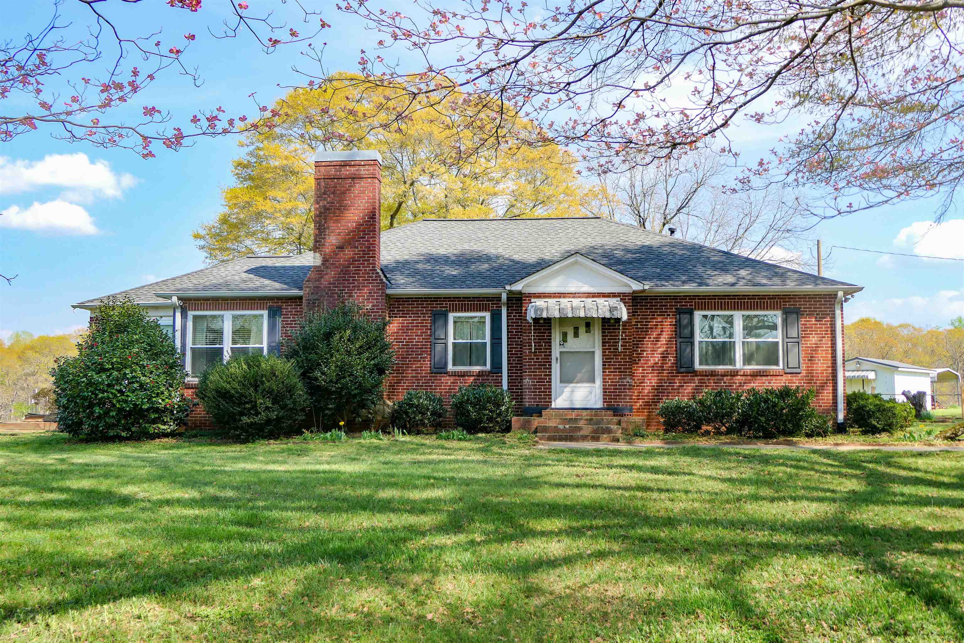418 N. Green River Rd — photo