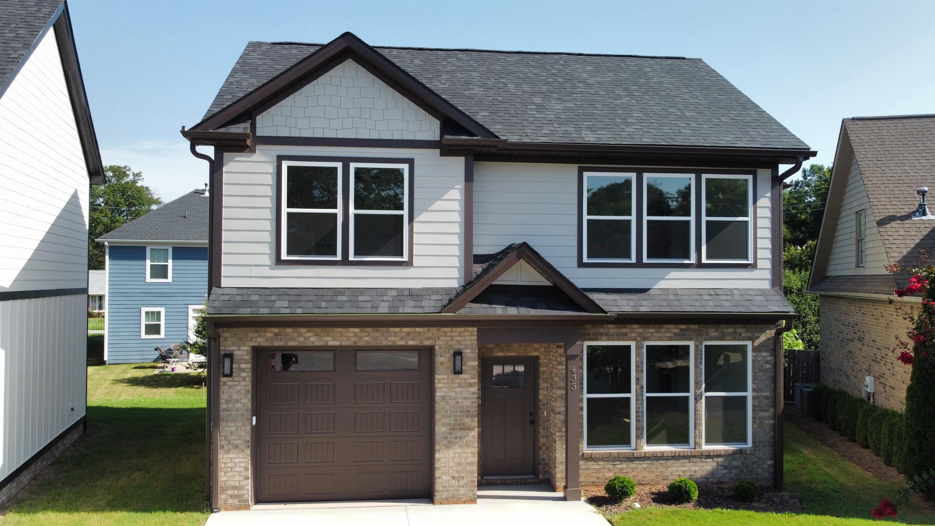 433 Ambiance Court — photo