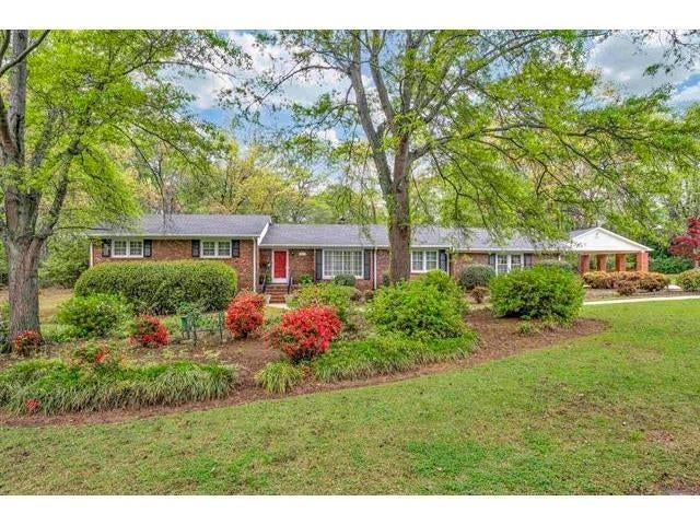 117 Martin Lane — photo