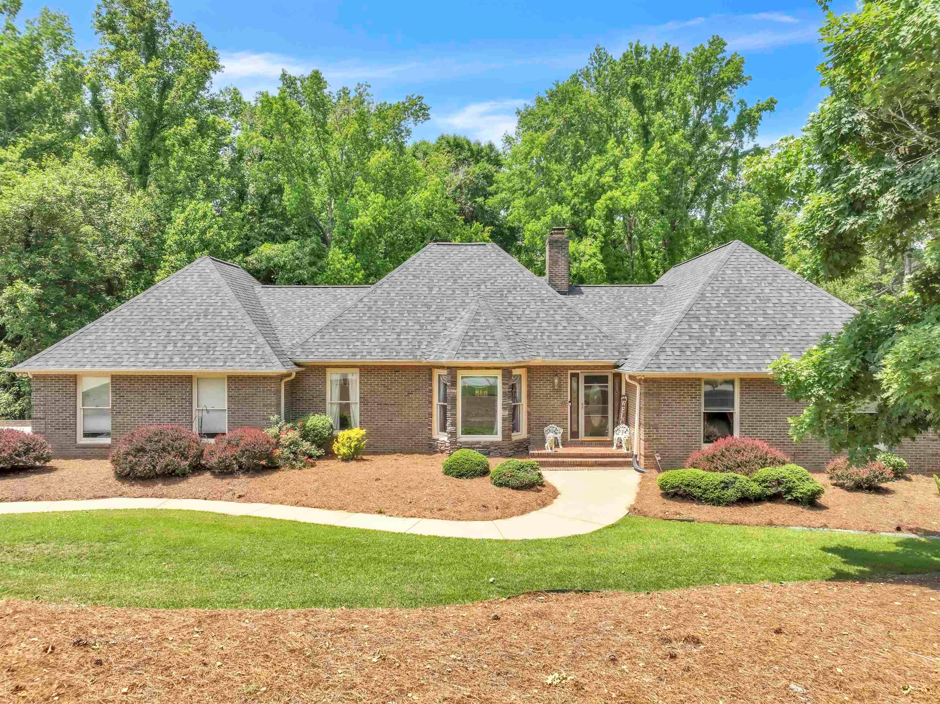 107 South Pointe Court — photo