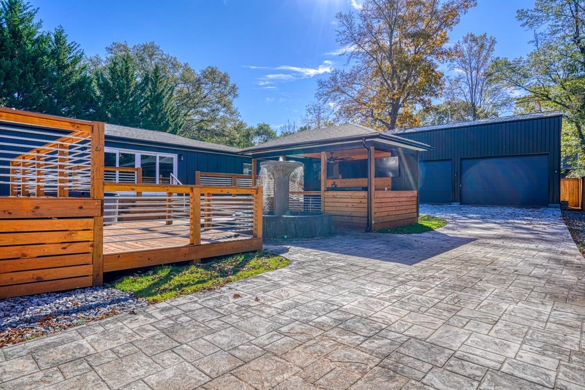 825 N Franklin Rd — photo