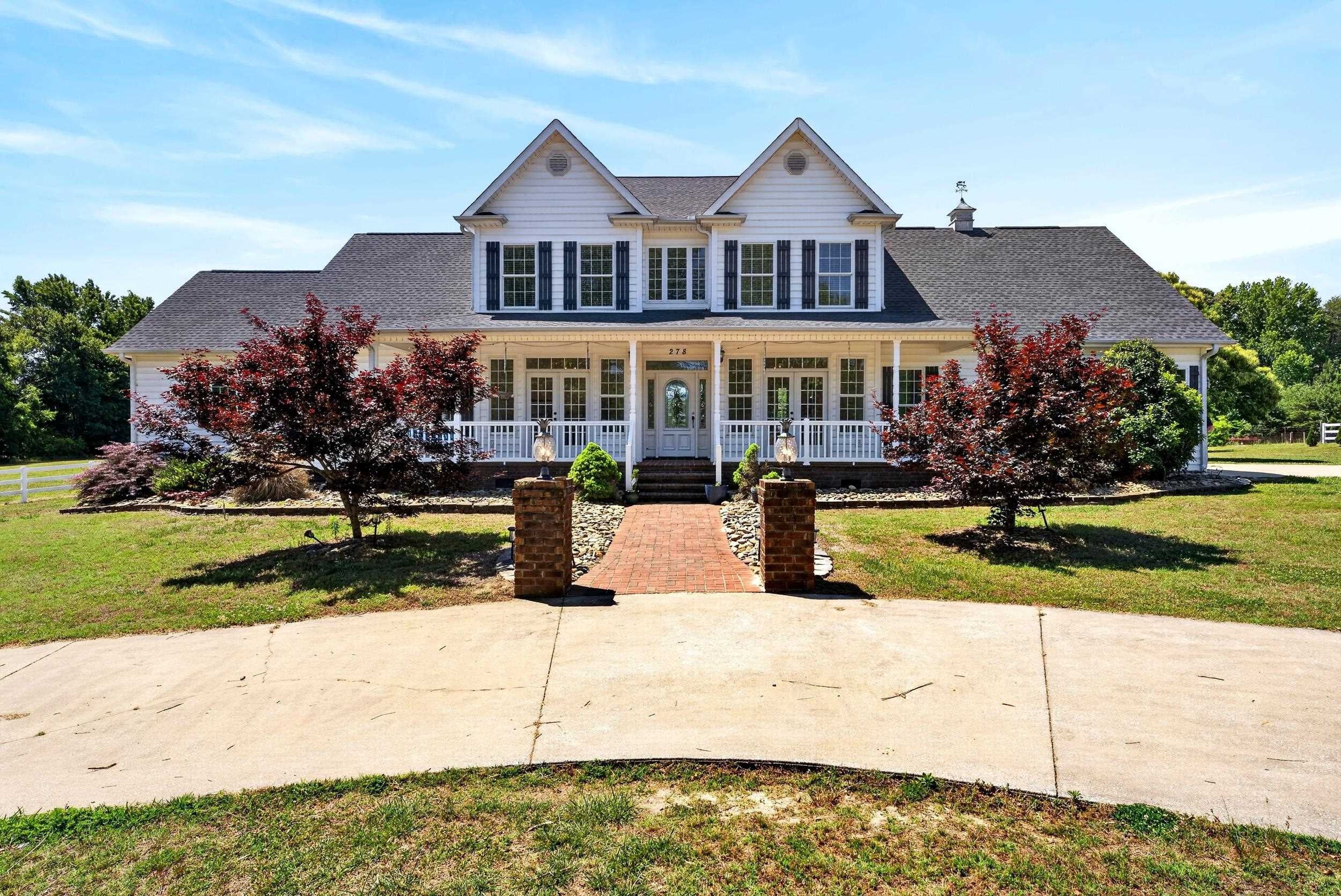 278 Holden Dr — photo