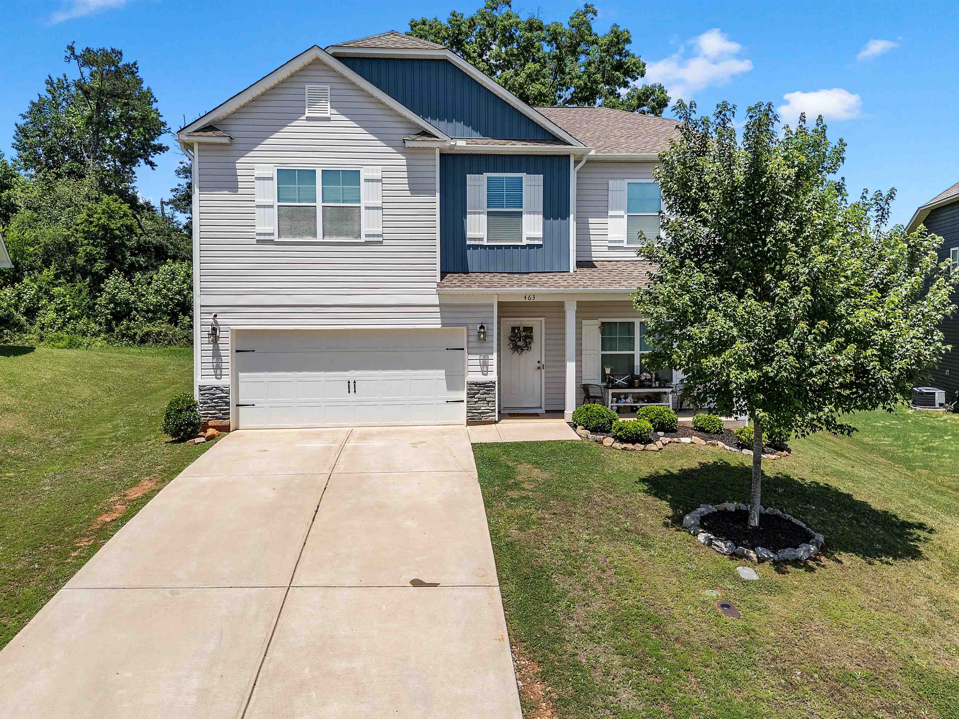 463 Torrington Drive — photo