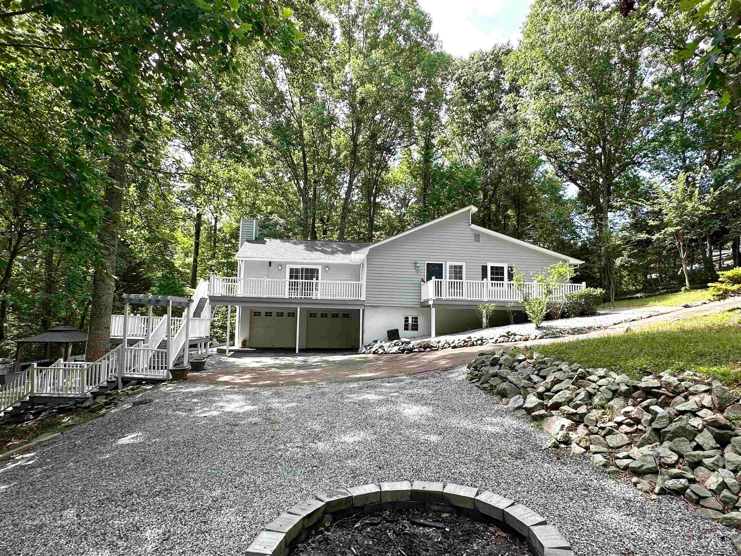 150 Orchard Drive — photo