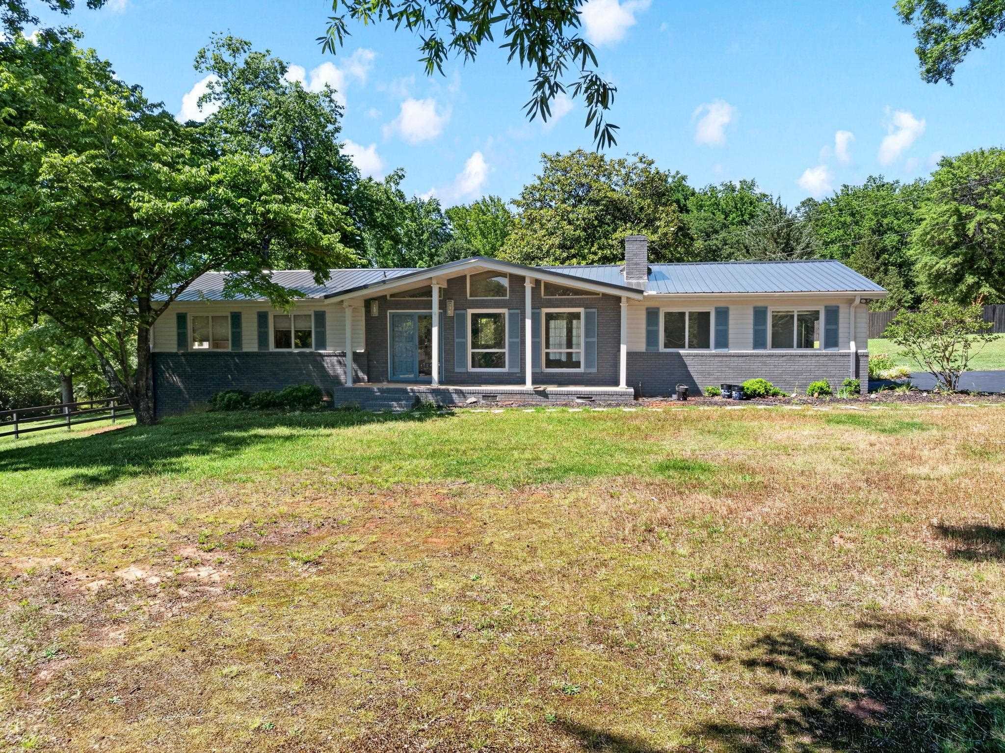 1064 Knollwood Acres Road — photo