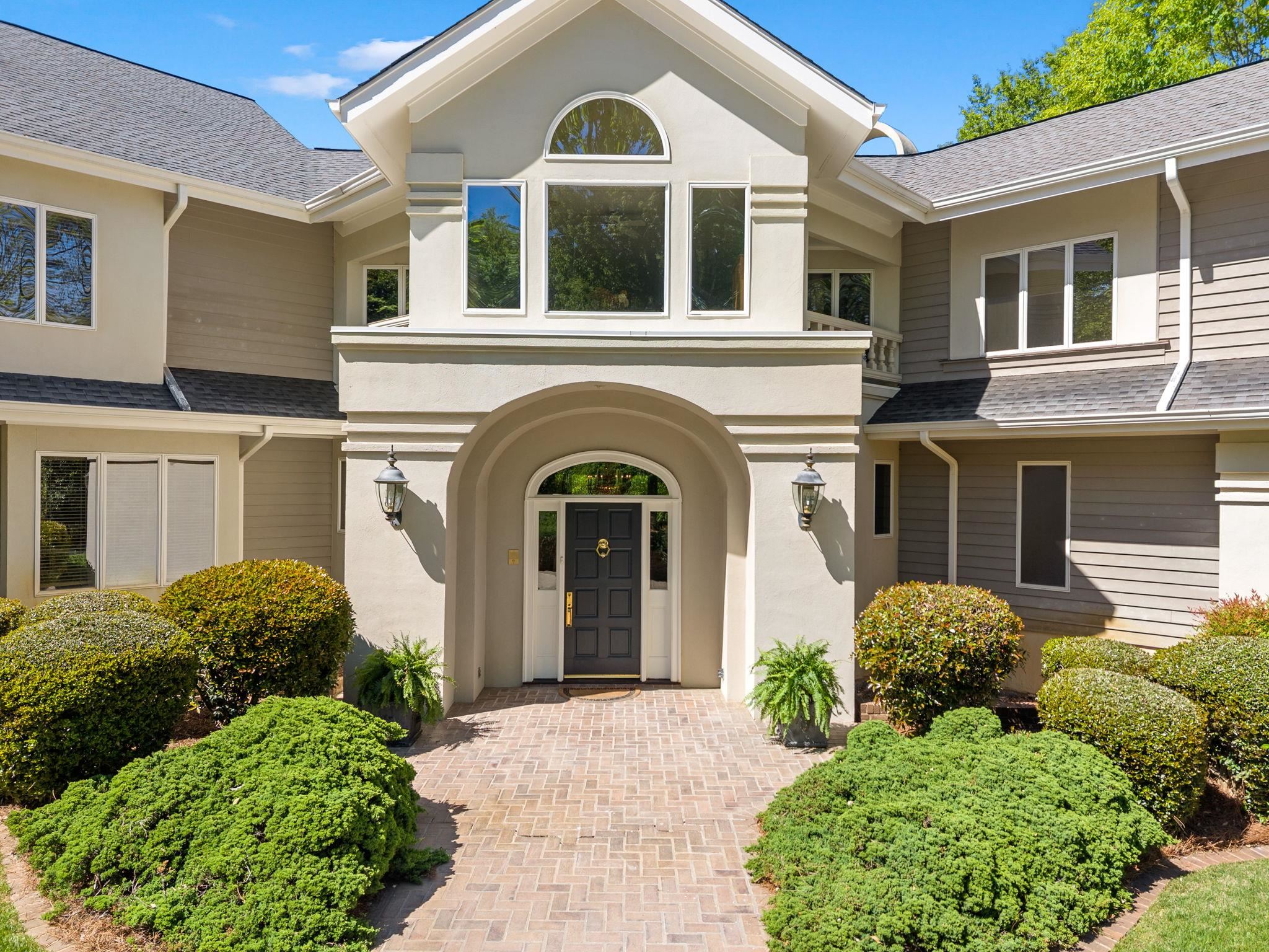 365 Twin Oaks Drive — photo