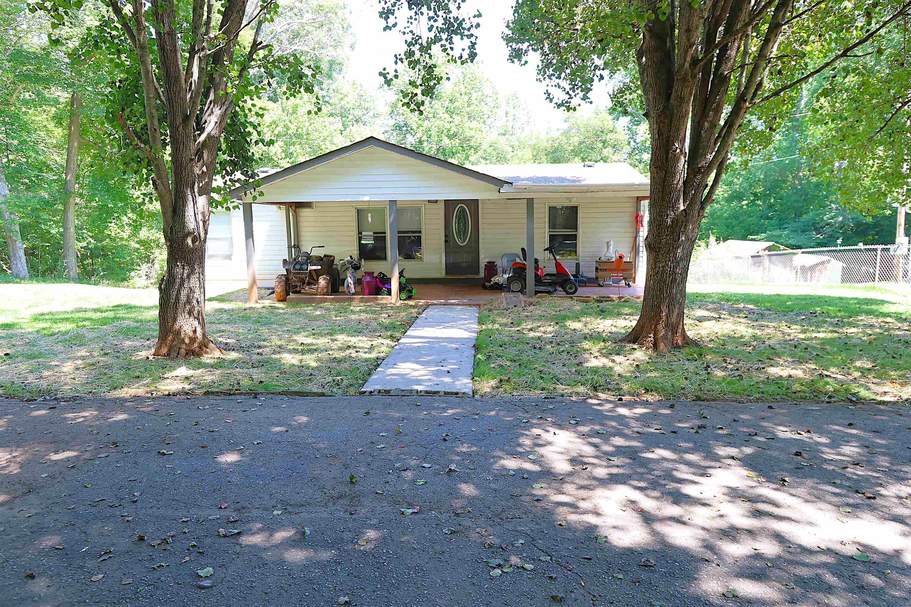 251 Crenshaw Road — photo