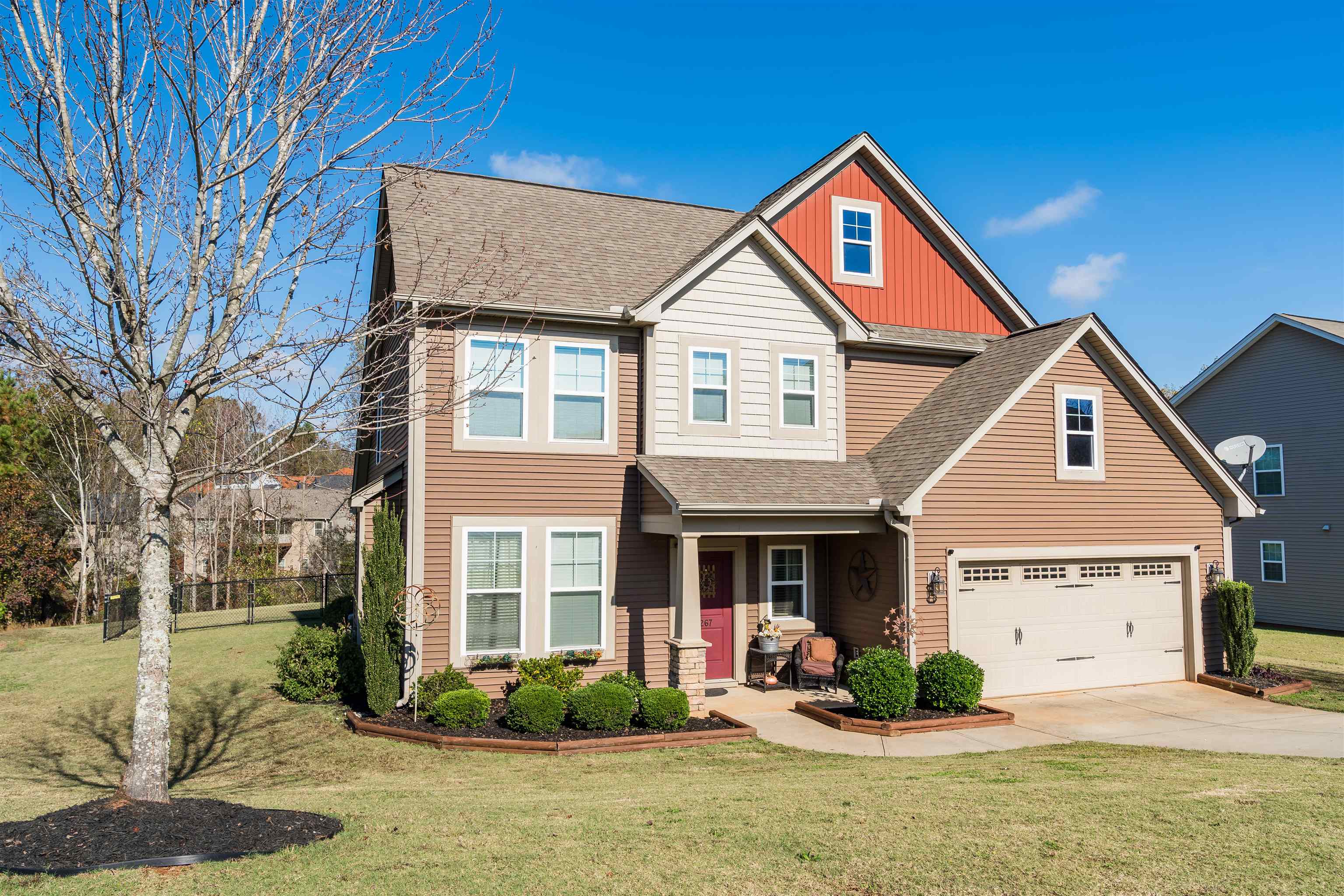 267 Castleton Circle — photo