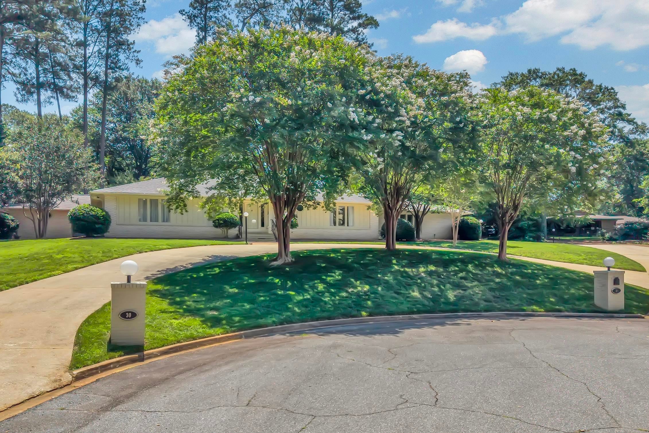 30 Pinto Court — photo