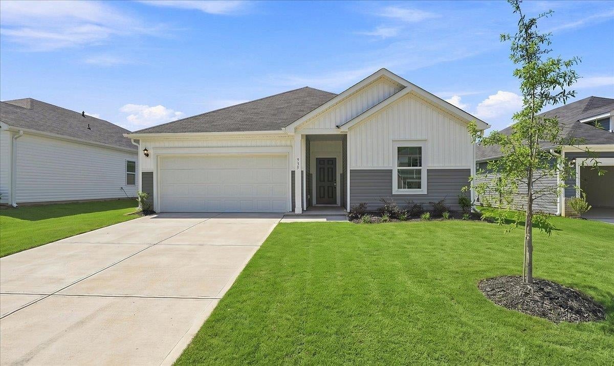 935 Rising Oak Court — photo