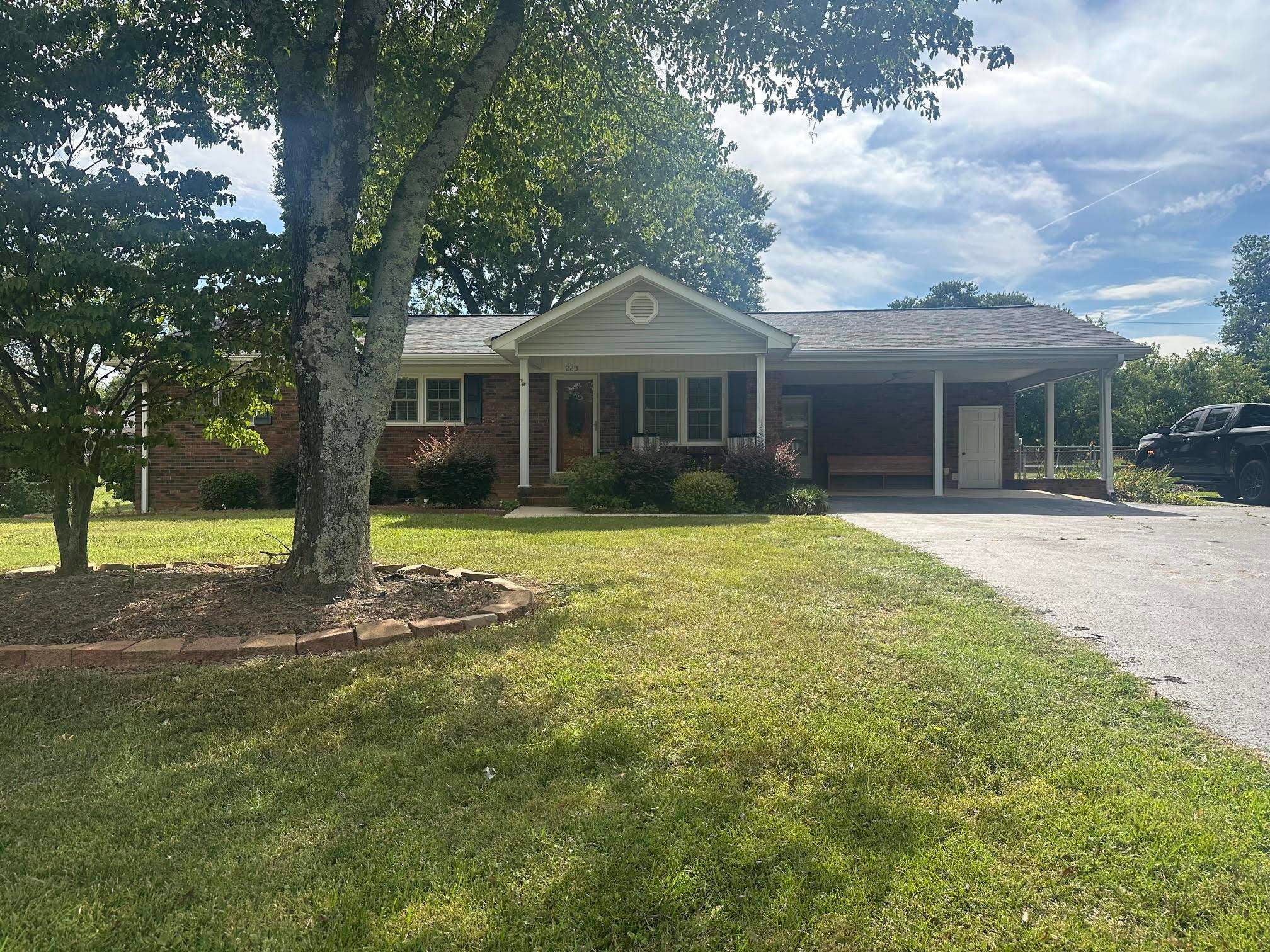 223 Blalock Road — photo