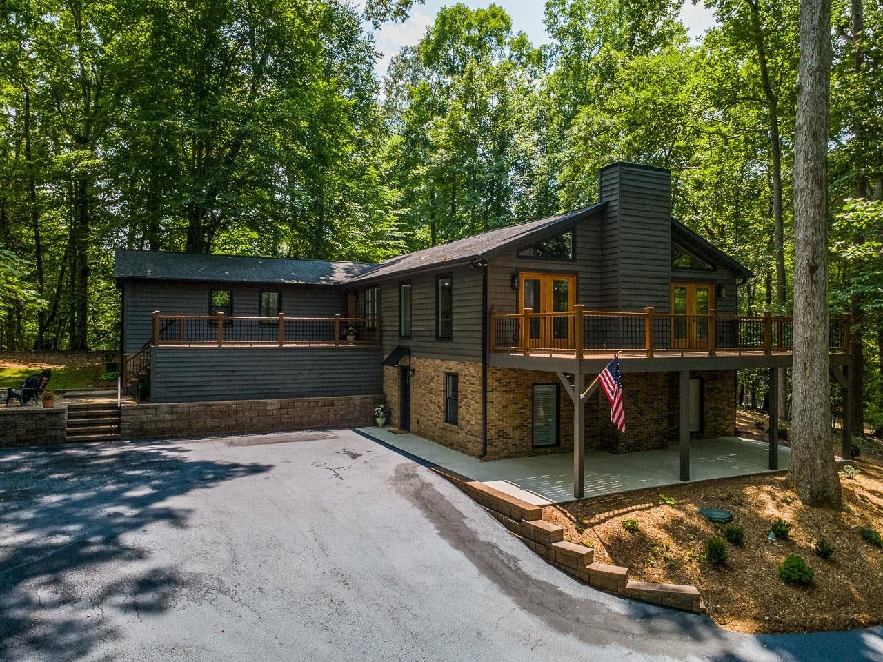 351 S Tyger Lane — photo