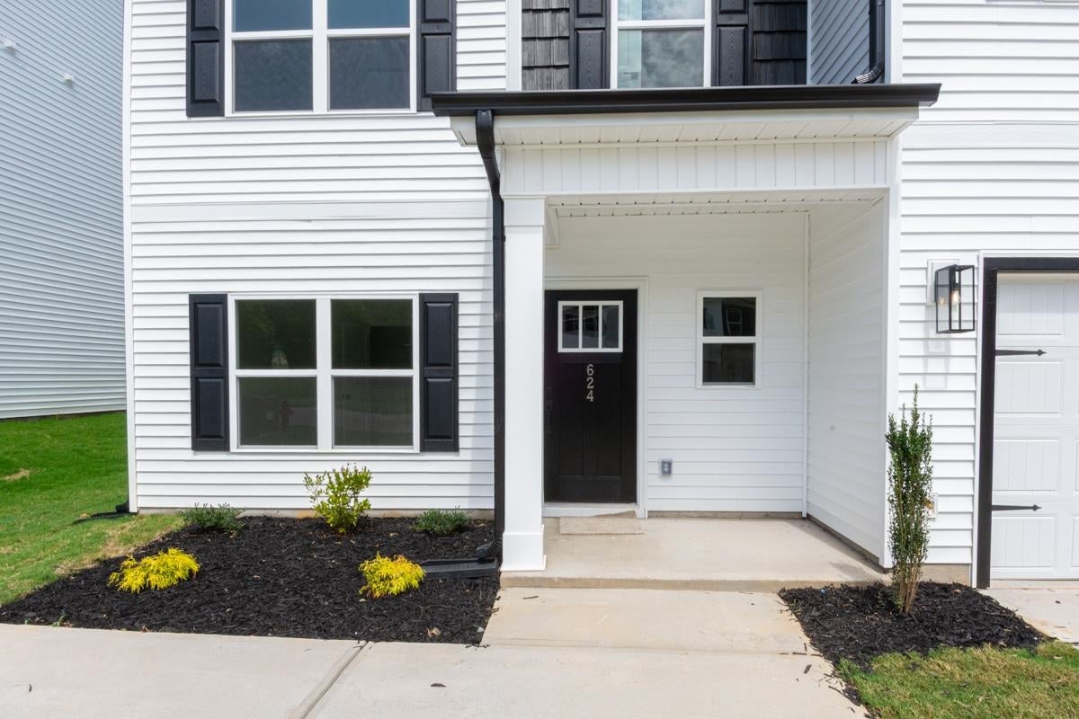 636 Farcroft Trail Lot 122 — photo