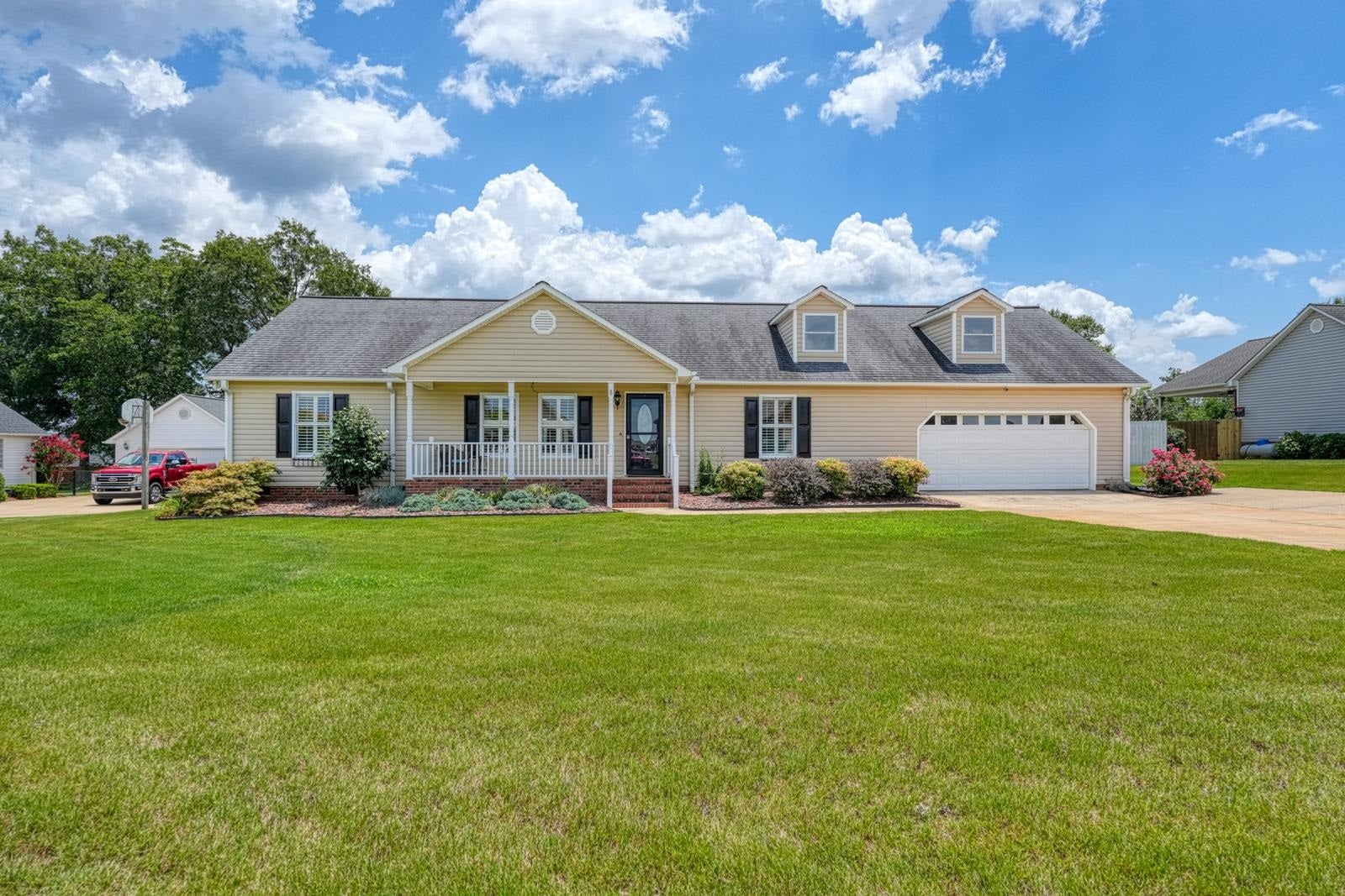 140 Bermuda Lane — photo